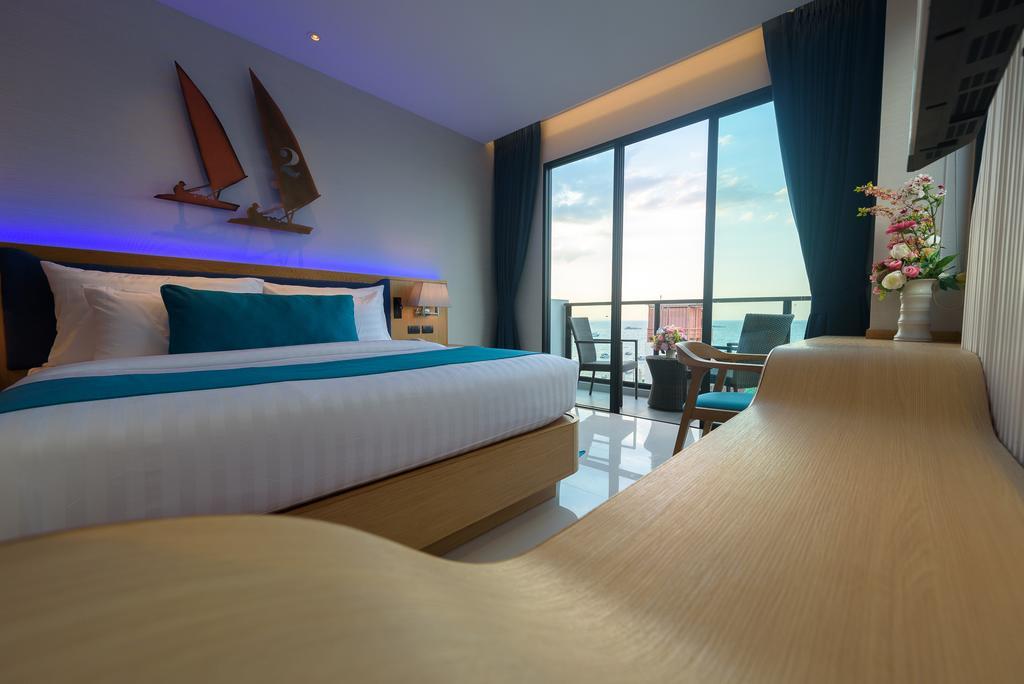 Hotel Deep Blue Z10 Pattaya Esterno foto